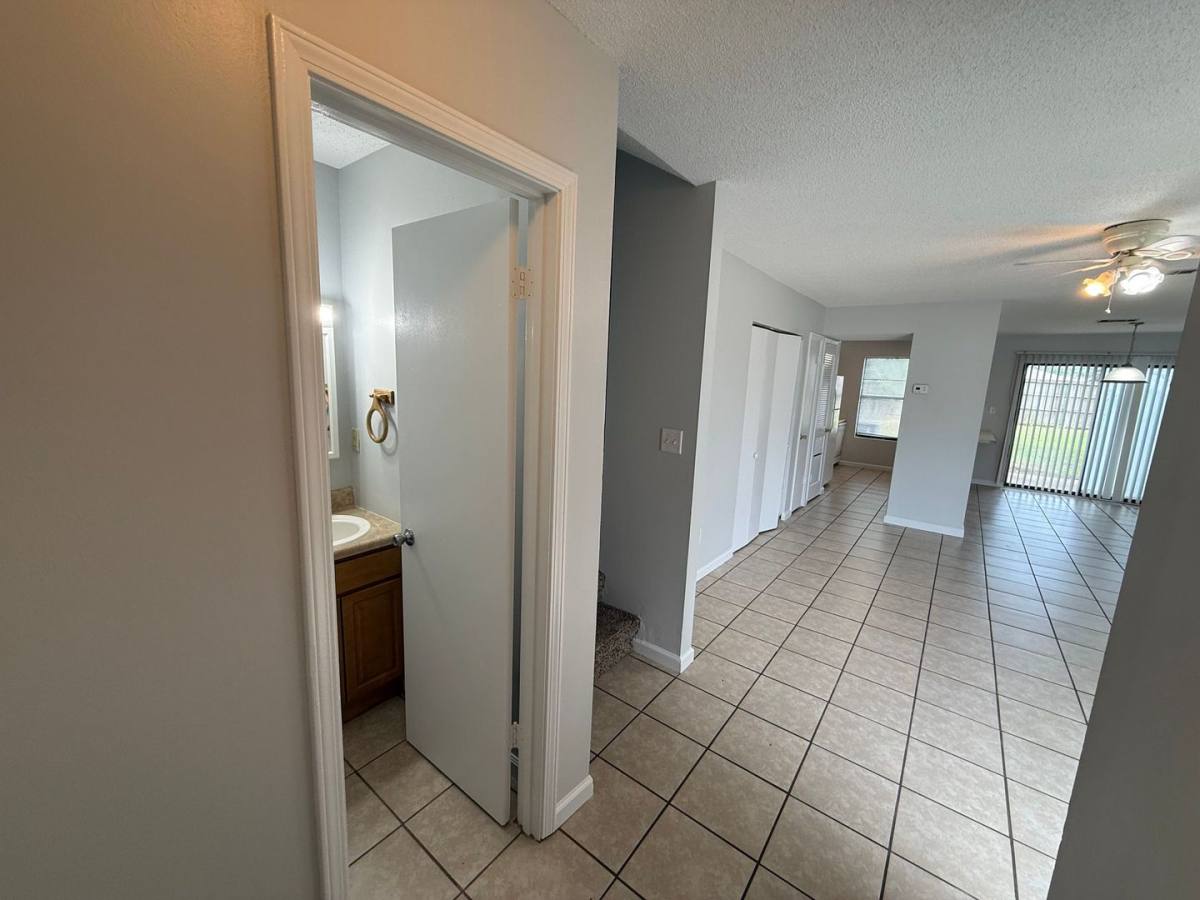 Townhouse for rent at 2808 Villa Woods Circle, Gulf Breeze, FL 32563