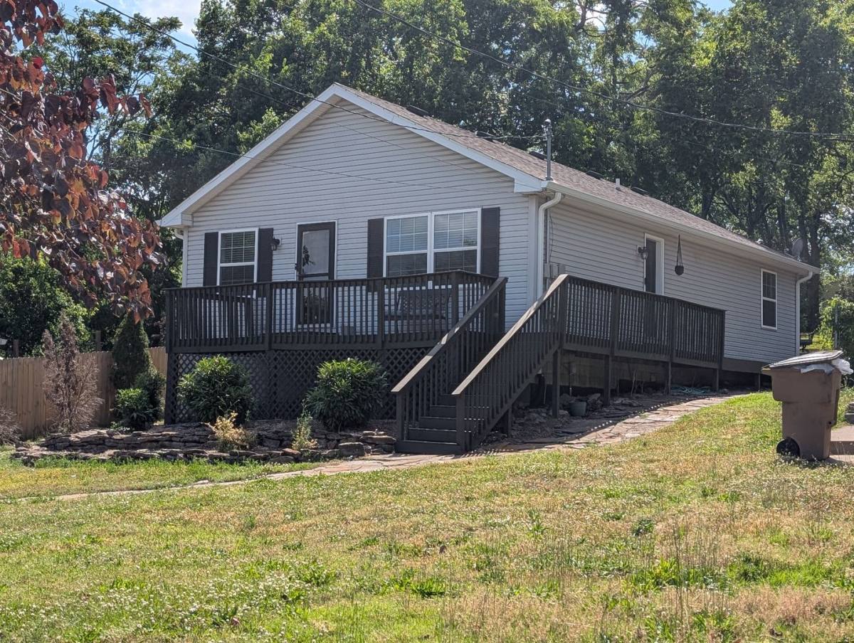 House for rent at 239 37th Ave N, Nashville, TN 37209