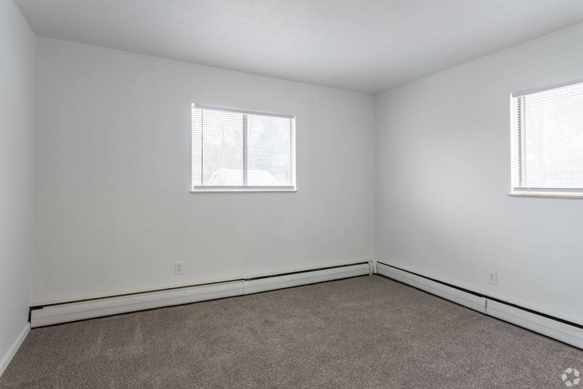 Apartment for rent at 34800 Lakeshore Blvd, Eastlake, OH 44095