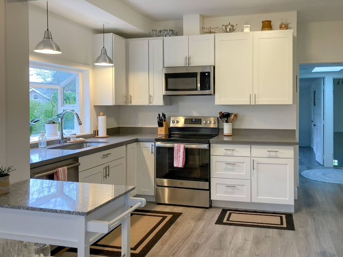 House for rent at 3943 S Orcas St, Seattle, WA 98118