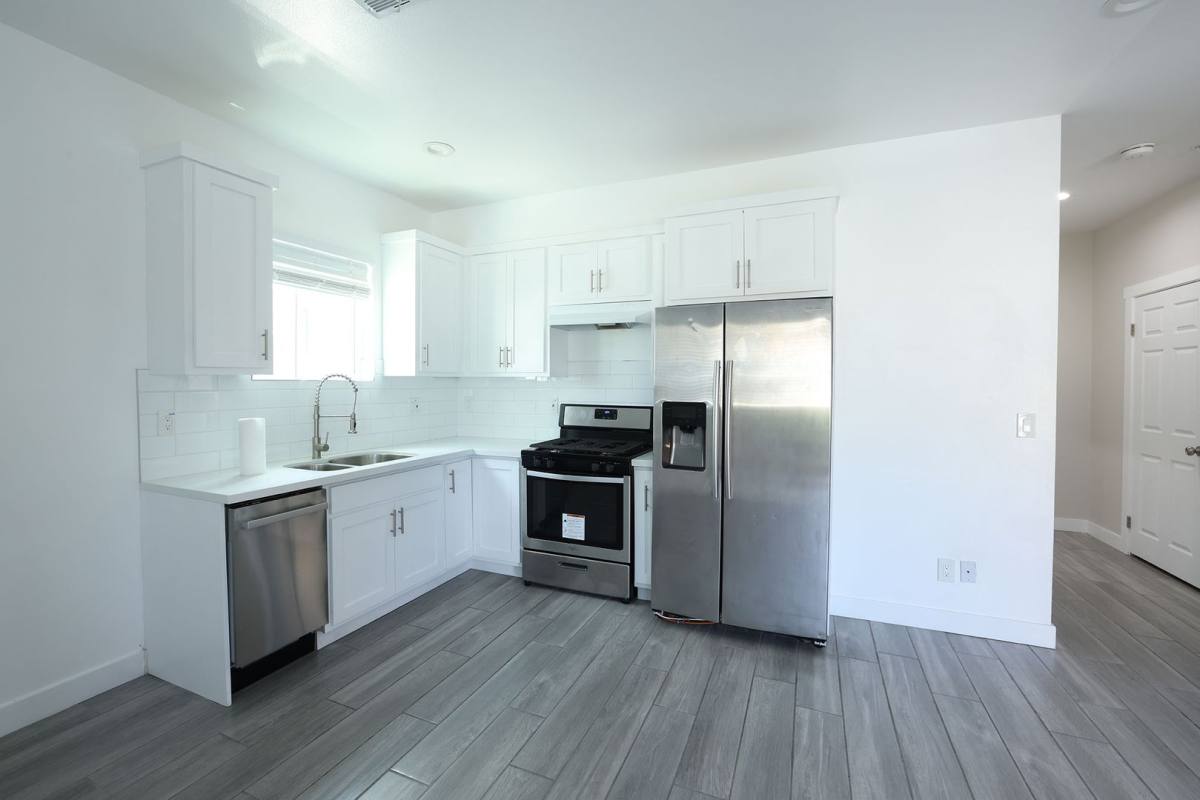 Apartment for rent at 3921-3927 Wisconsin, Los Angeles, CA 90037