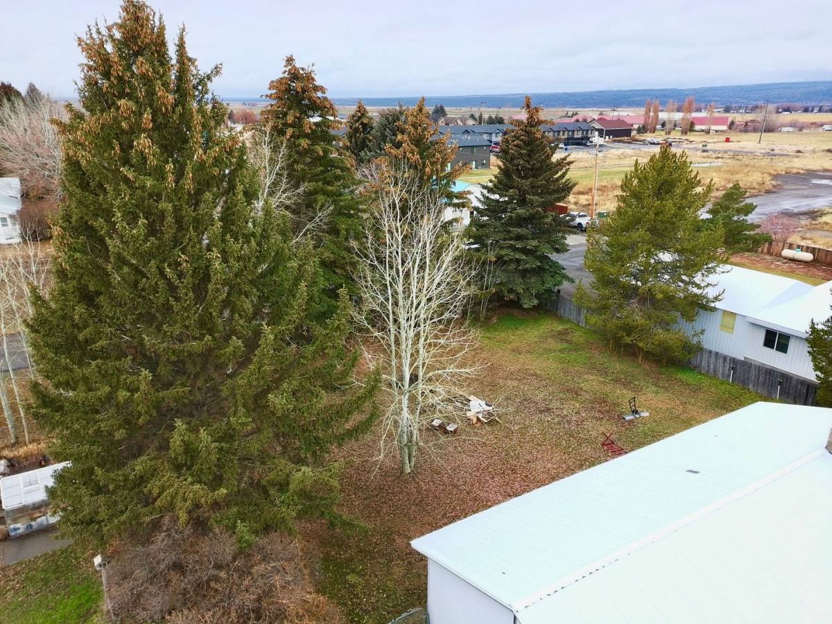 House for rent at 578 Maple Leaf Dr, Ashton, ID 83420