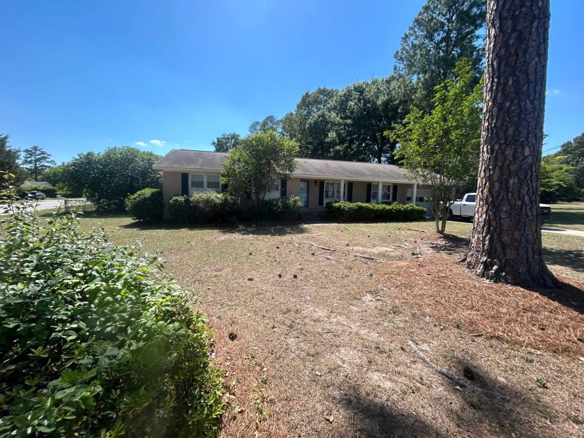 House for rent at 1015 Walters Lane, Columbia, SC 29209