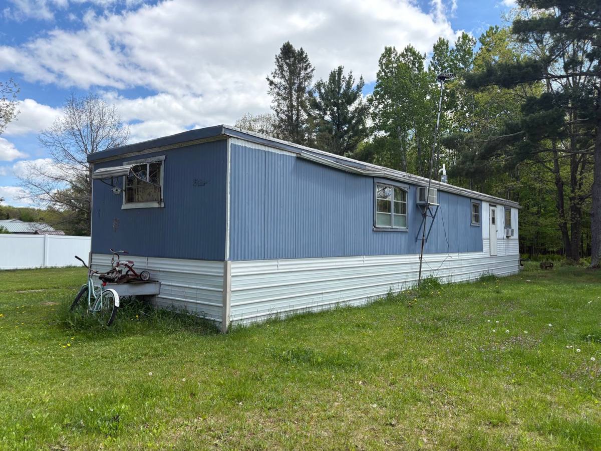 Apartment for rent at 27650 20th Ave, Cadott, WI 54727