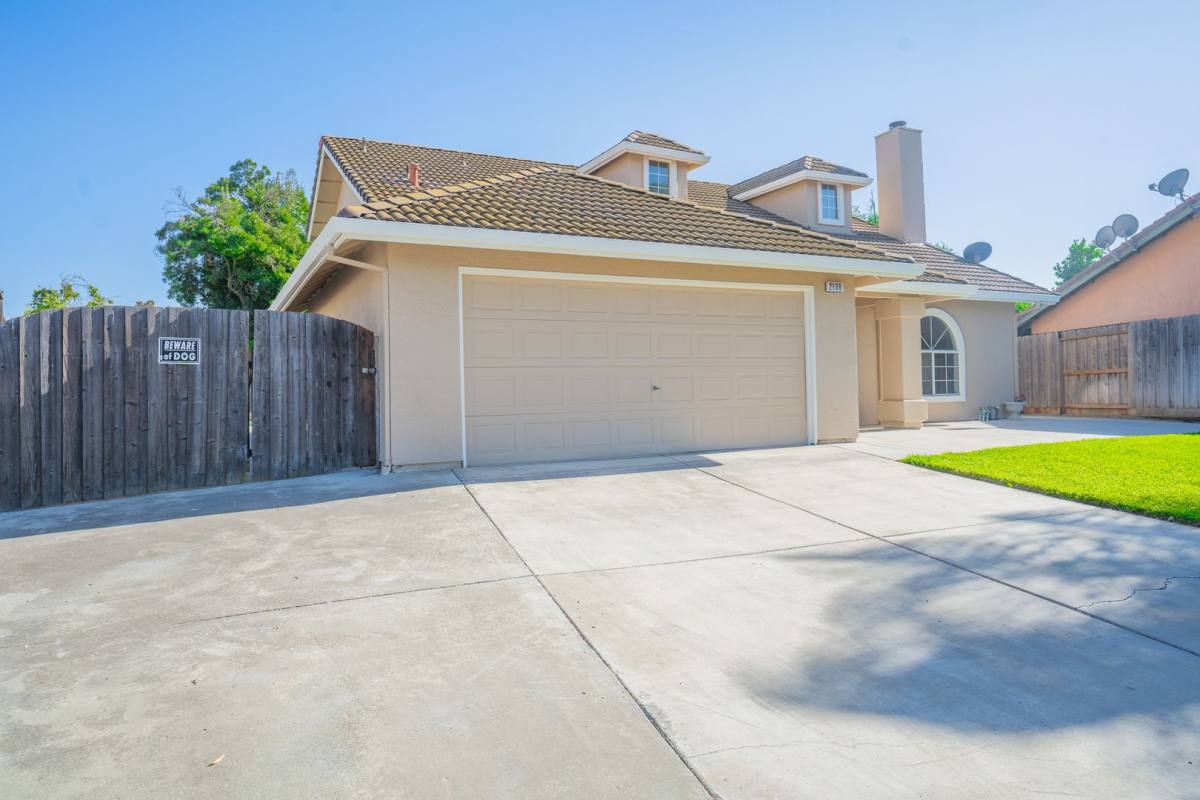 House for rent at 2130 Hidden Canyon Way, Newman, CA 95360