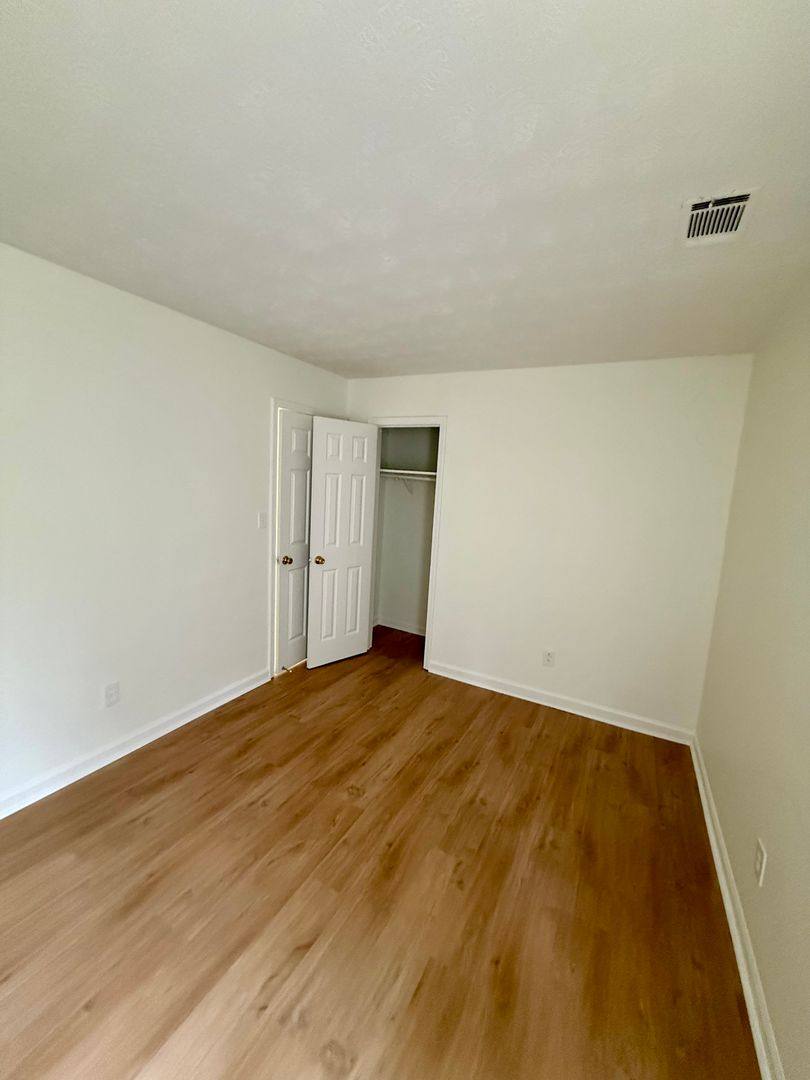 House for rent at 655 Post Oak Rd, Jonesboro, GA 30238