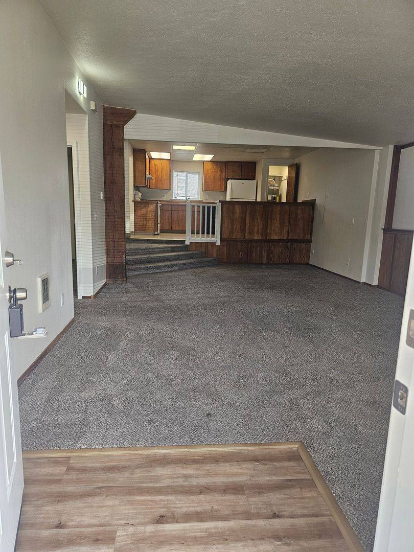 Apartment for rent at 300 2nd Ave, Culver, OR 97734