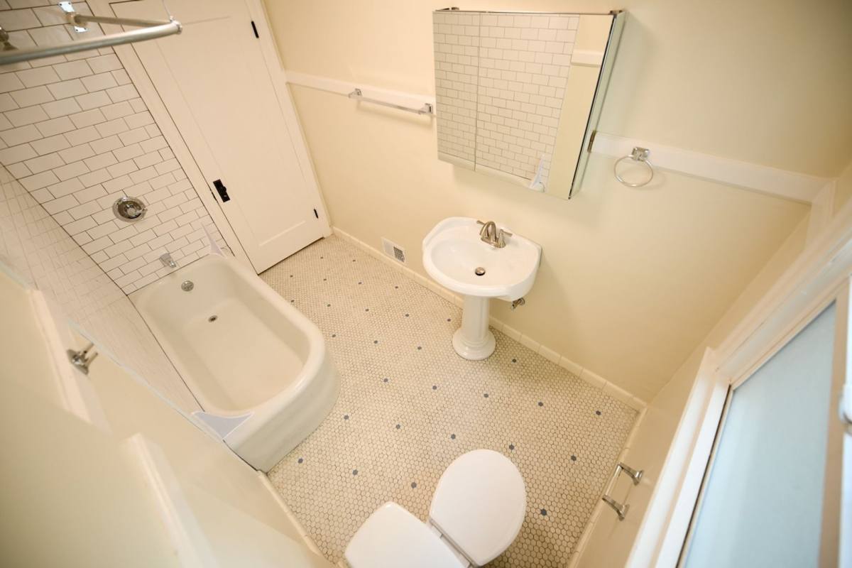 Apartment for rent at 747 Warfield Ave, Oakland, CA 94610