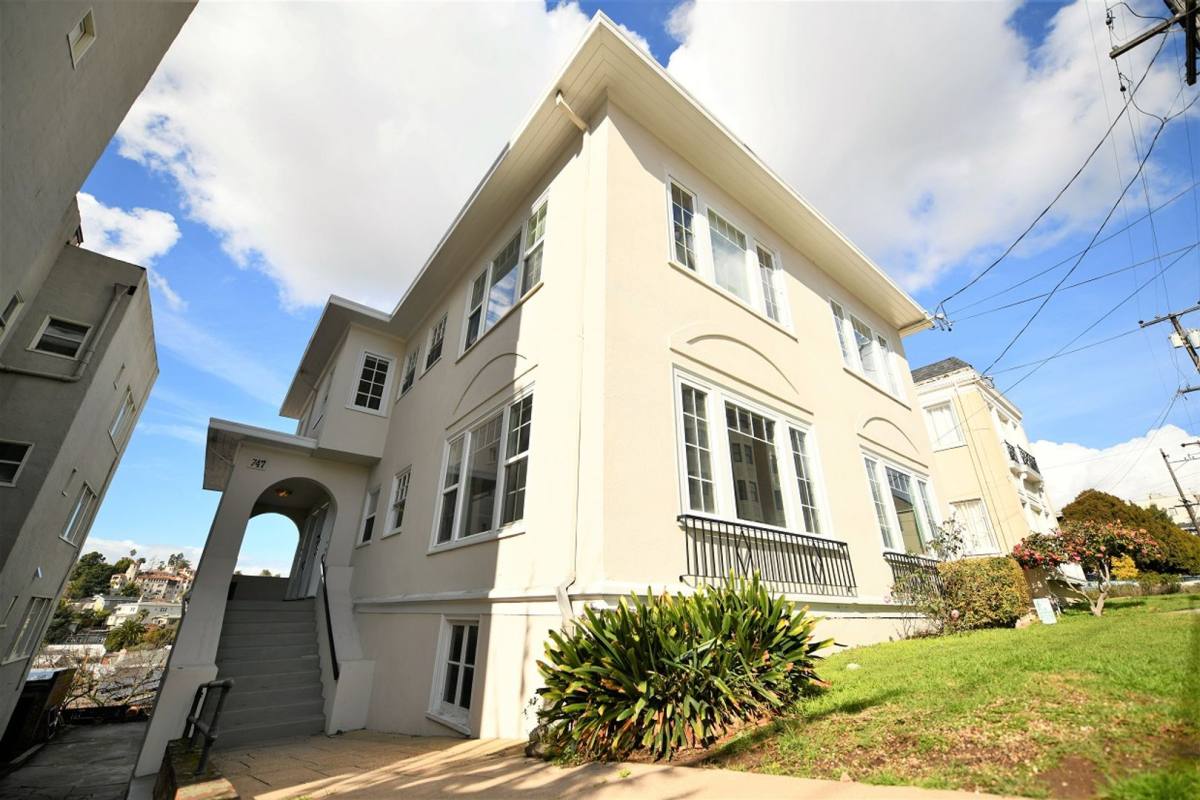 Apartment for rent at 747 Warfield Ave, Oakland, CA 94610