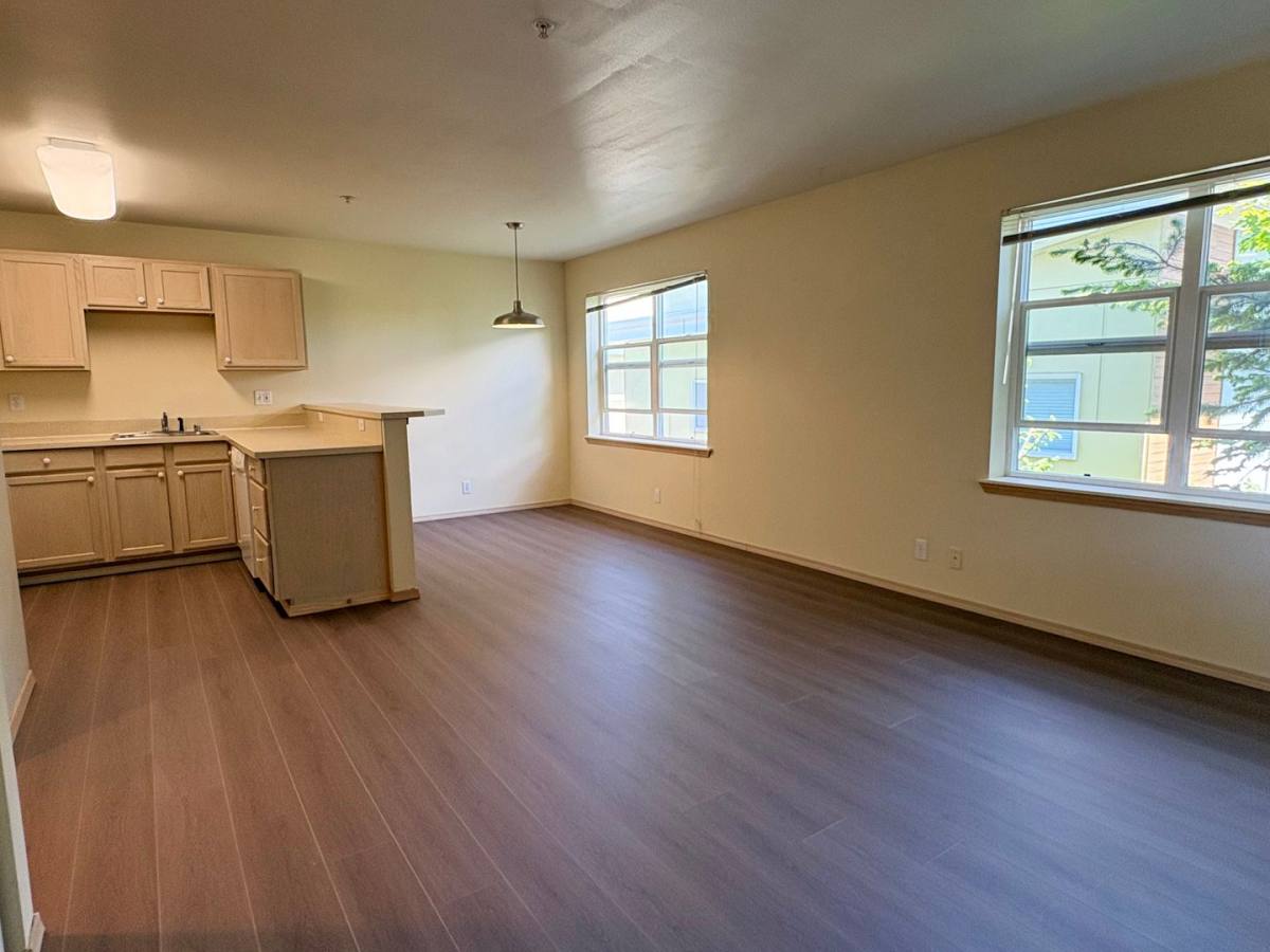 Apartment for rent at 928 N 97th St, Seattle, WA 98103