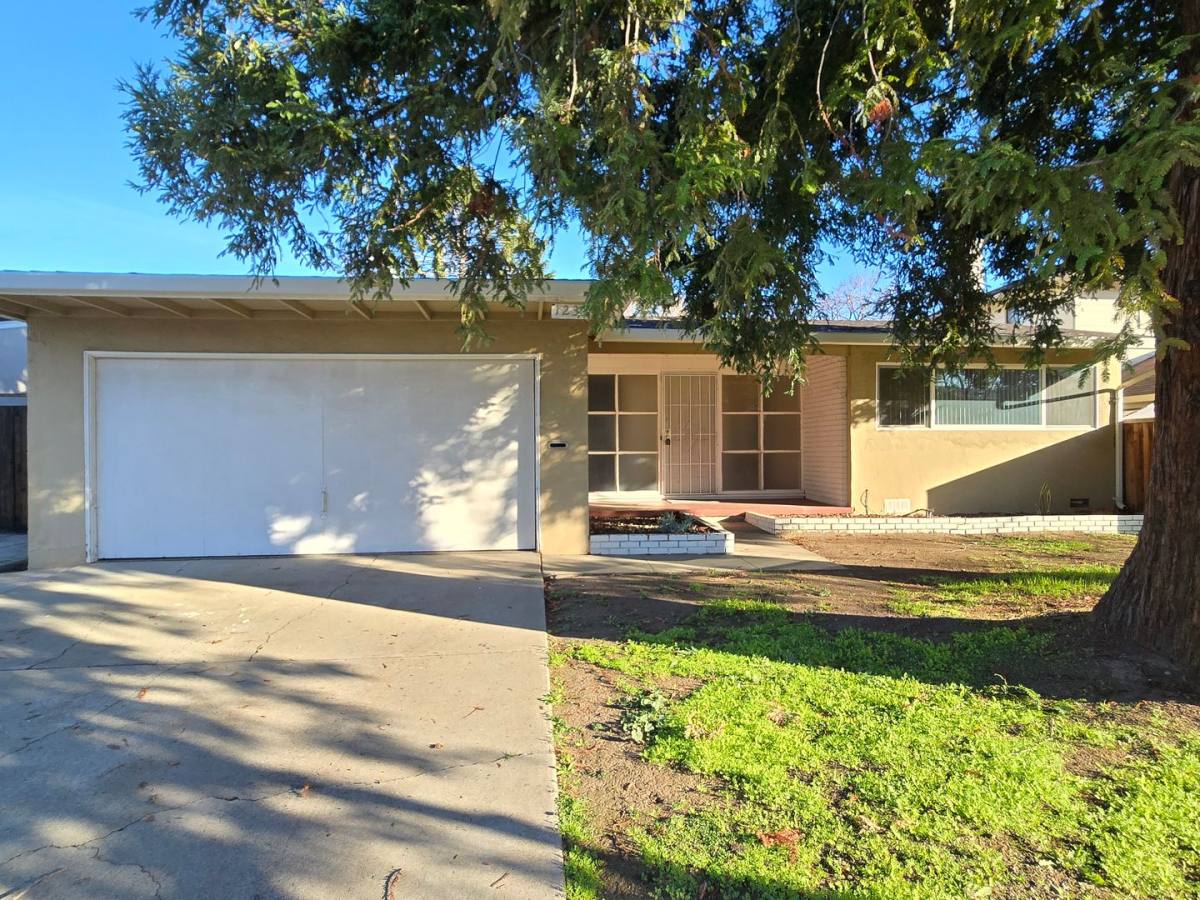 House for rent at 1235 Heatherstone Way, Sunnyvale, CA 94087