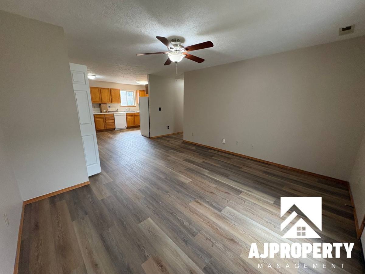 Apartment for rent at 925 S Newcomb Ave, Sioux Falls, SD 57106