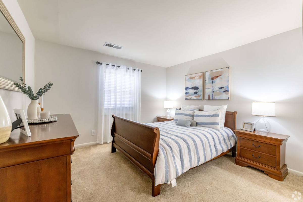 Apartment for rent at 3300 Montavesta Rd, Lexington, KY 40502