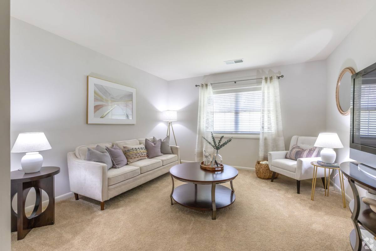 Apartment for rent at 3300 Montavesta Rd, Lexington, KY 40502