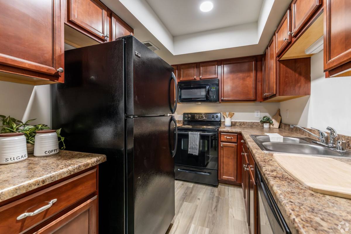 Apartment for rent at 3300 Montavesta Rd, Lexington, KY 40502