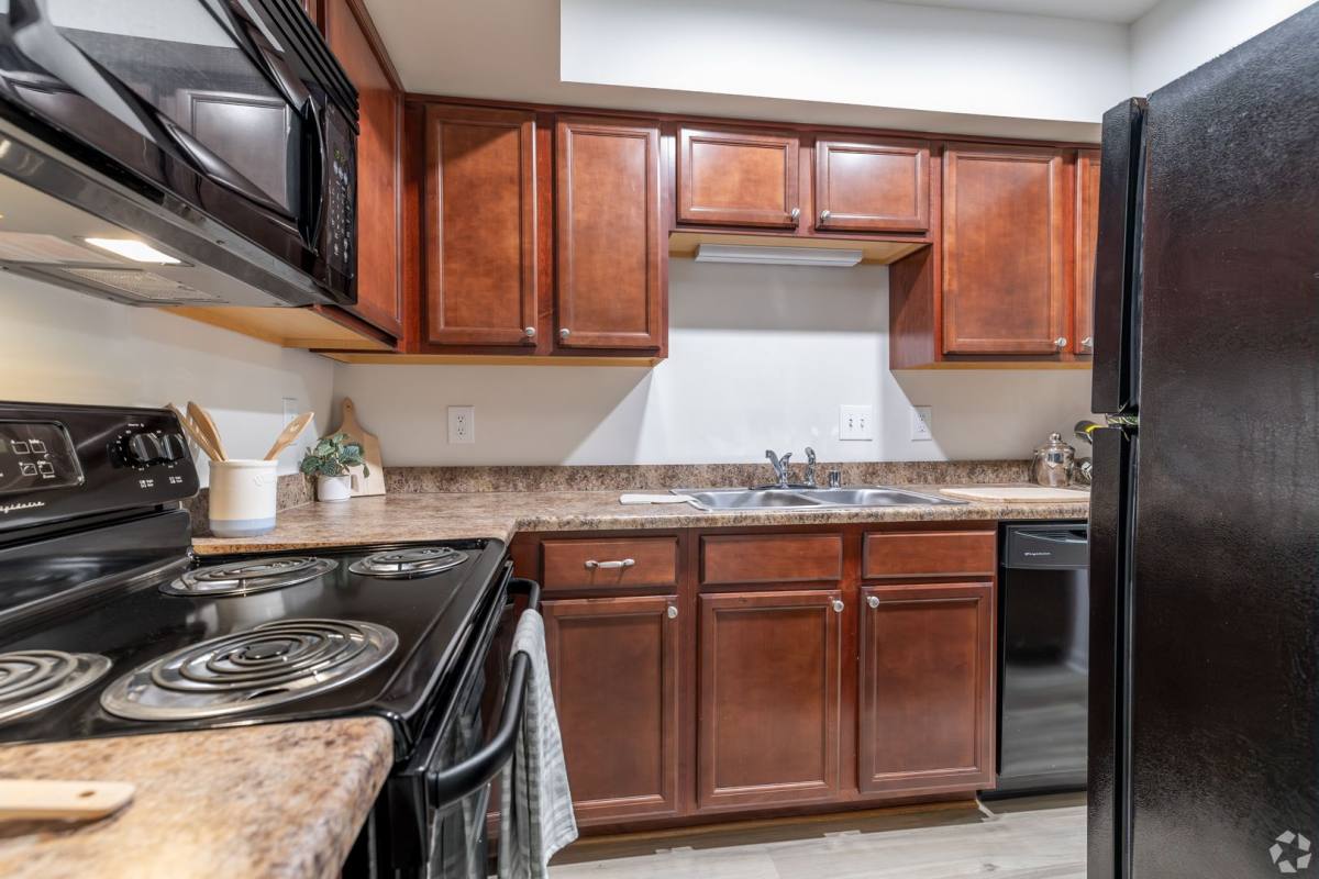 Apartment for rent at 3300 Montavesta Rd, Lexington, KY 40502