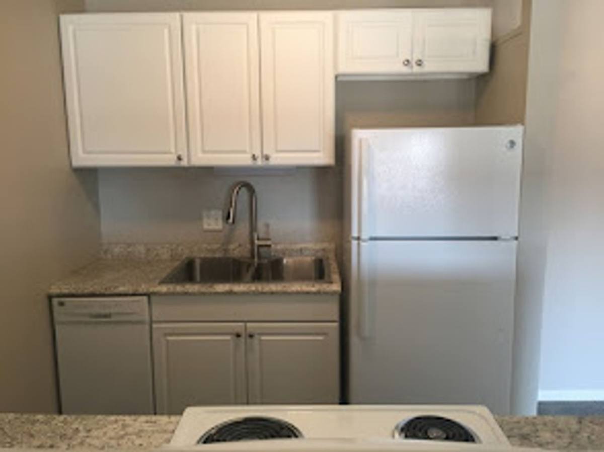 Apartment for rent at 702 SW 15th St, Blue Springs, MO 64015