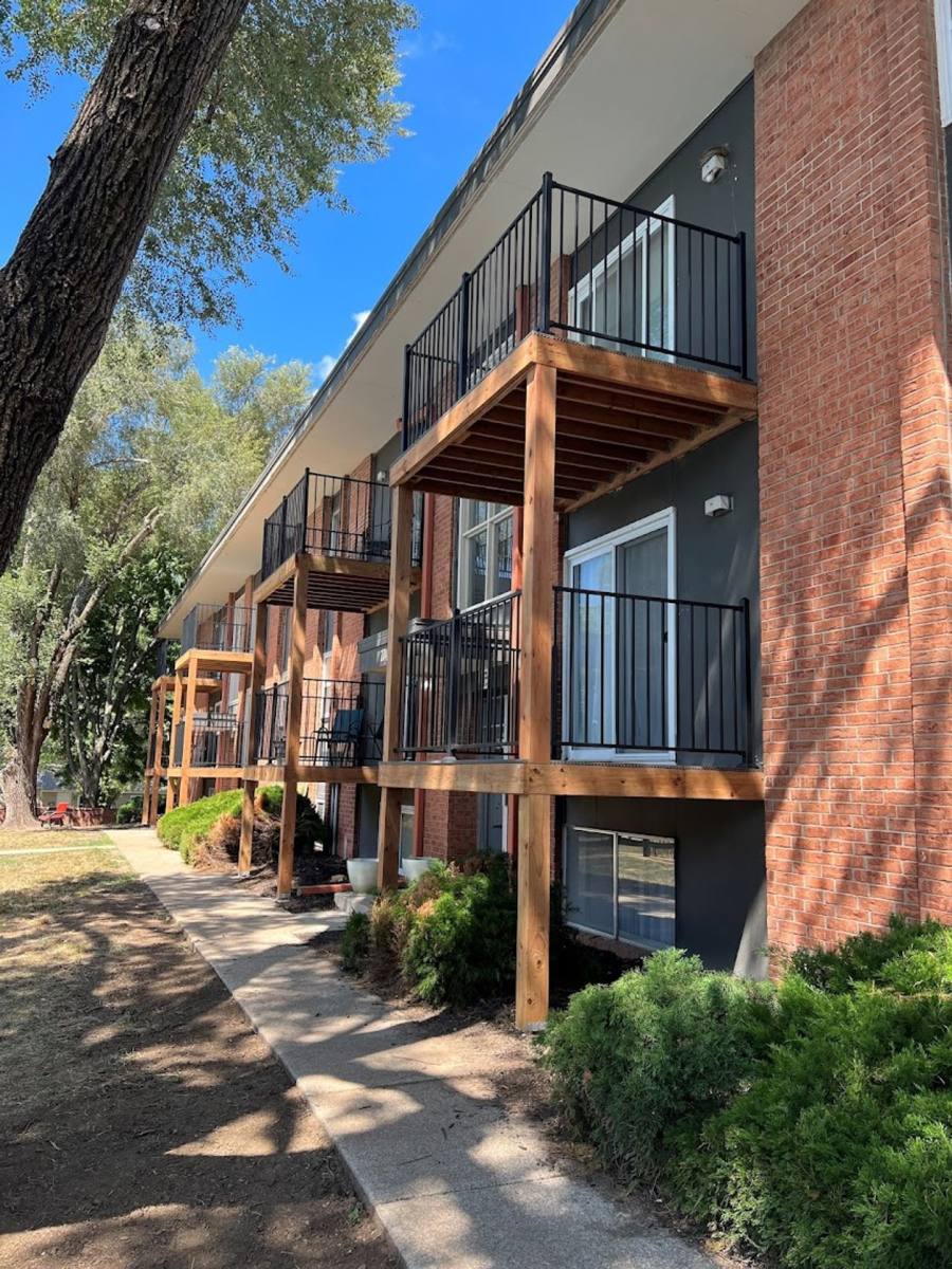 Apartment for rent at 702 SW 15th St, Blue Springs, MO 64015