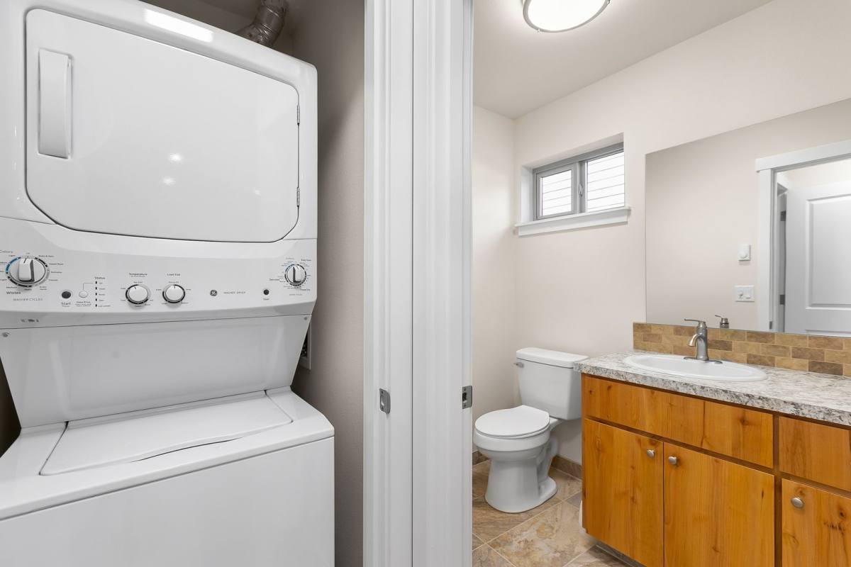 Townhouse for rent at 149 SW Deer St, Prineville, OR 97754