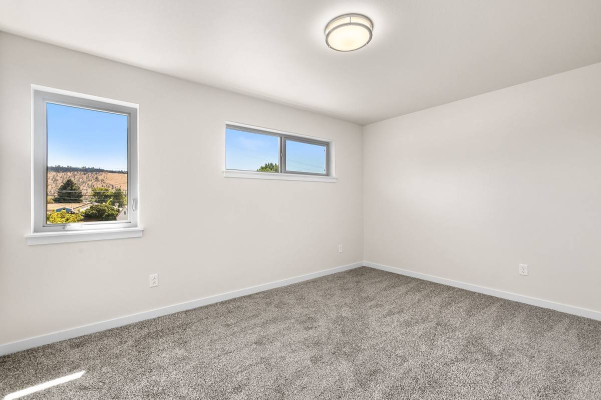Townhouse for rent at 149 SW Deer St, Prineville, OR 97754