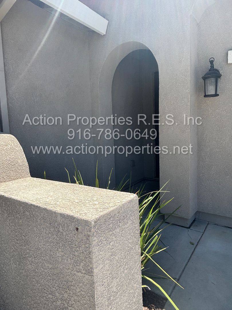 House for rent at 850 Stage Stop Loop, Rocklin, CA 95765