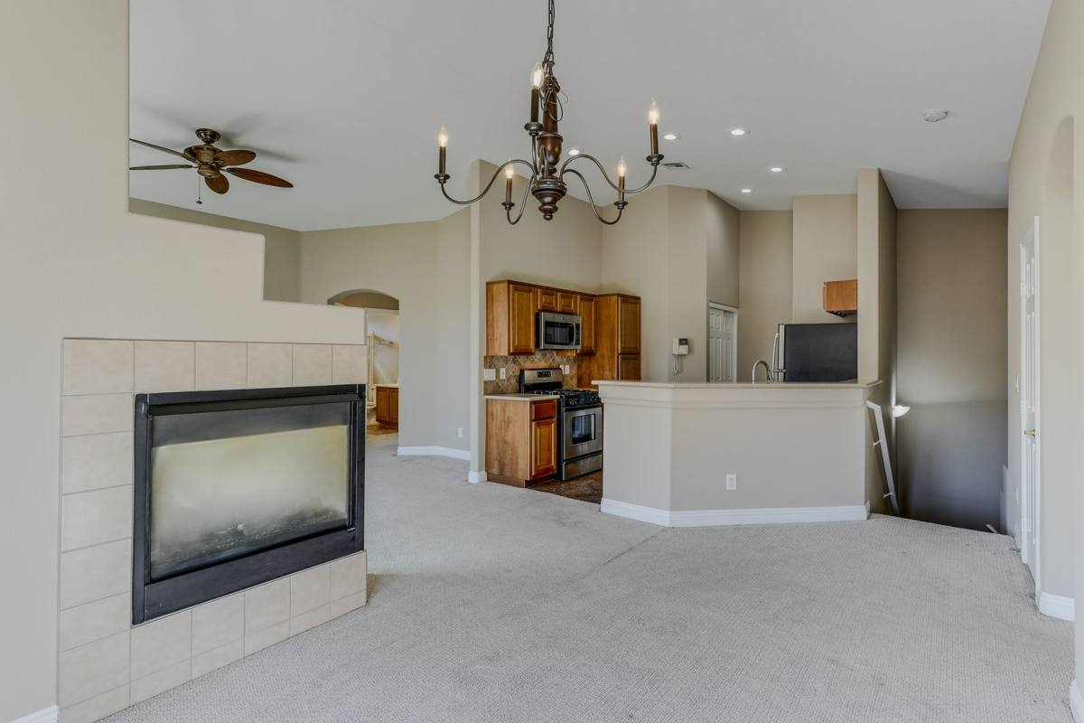 Townhouse for rent at 1093 Elation Lane, Henderson, NV 89002