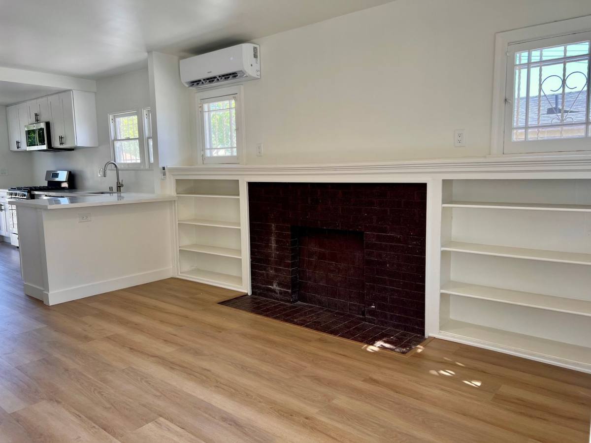 Apartment for rent at 3007 Dalton Ave, Los Angeles, CA 90018