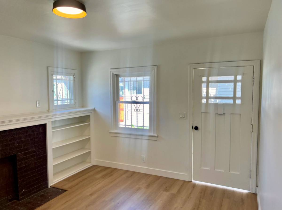 Apartment for rent at 3007 Dalton Ave, Los Angeles, CA 90018