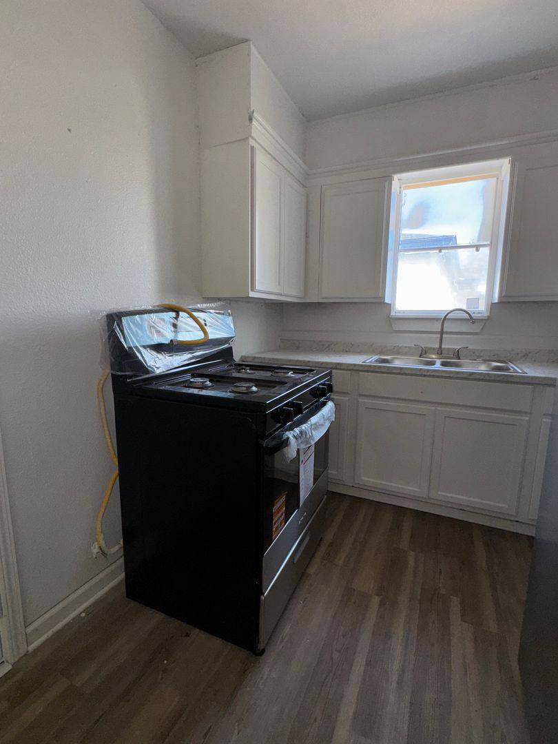 House for rent at 1749 SW 12th, Lawton, OK 73501