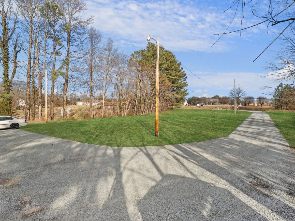 Apartment for rent at 2200 S Main St, Rocky Mount, VA 24151