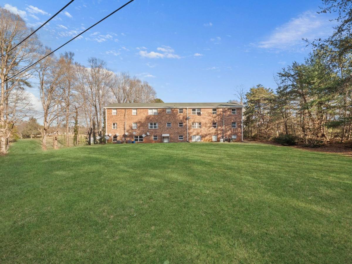 Apartment for rent at 2200 S Main St, Rocky Mount, VA 24151
