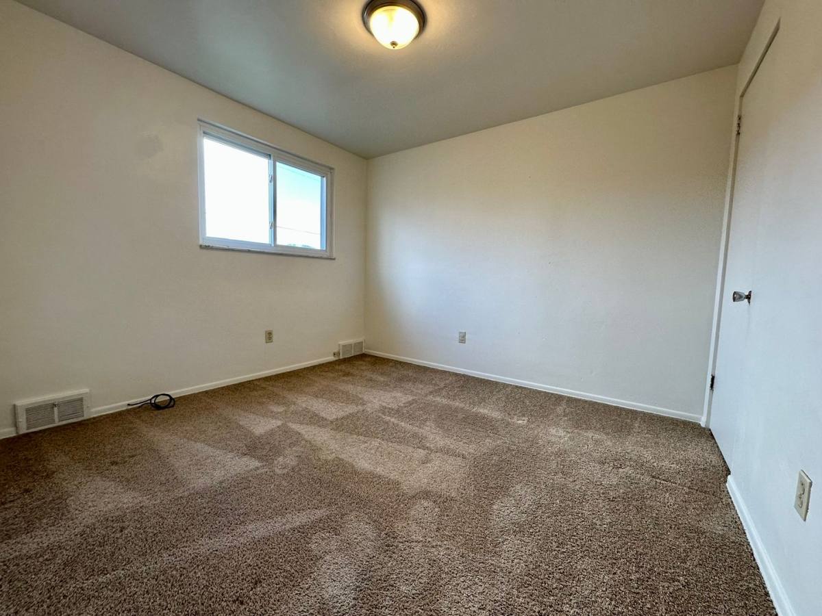 Townhouse for rent at 100 Savors Court, Cheswick, PA 15024