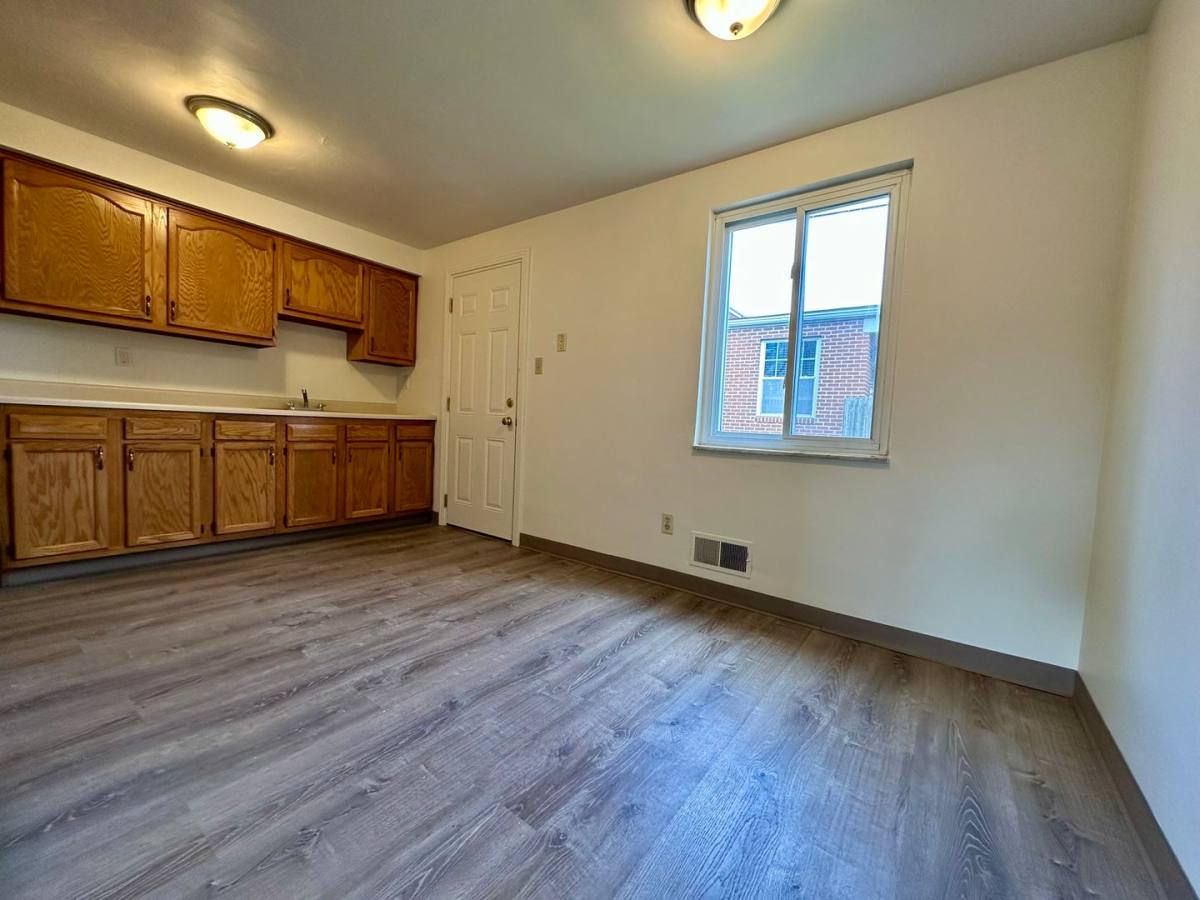 Townhouse for rent at 100 Savors Court, Cheswick, PA 15024