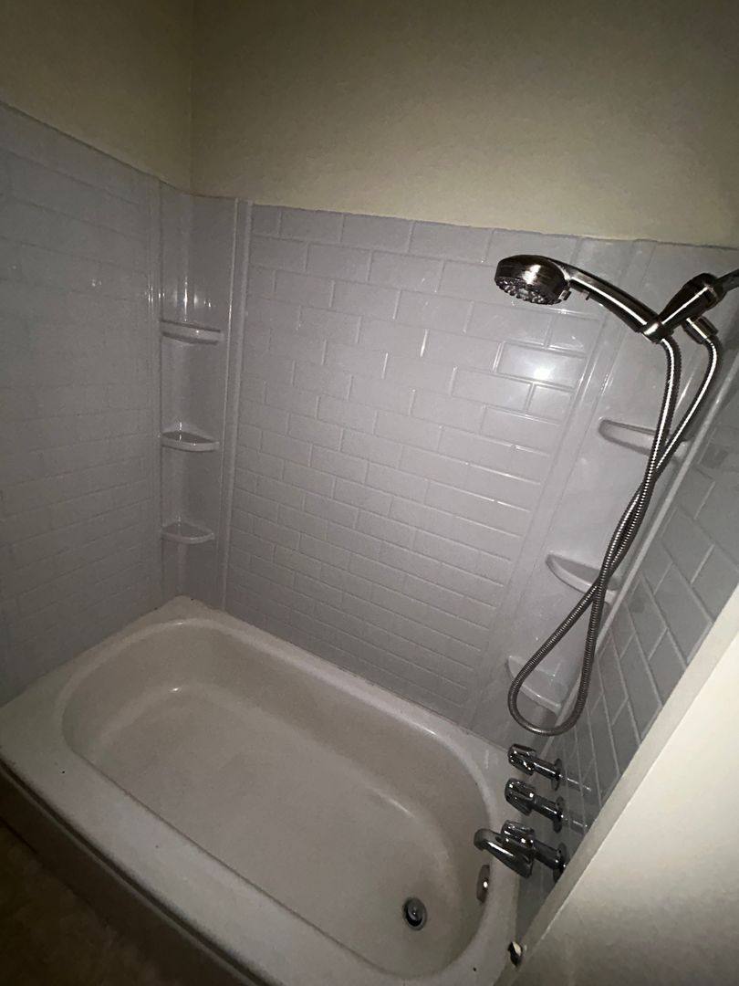 Apartment for rent at 333 Poplar St, Oakdale, CA 95361