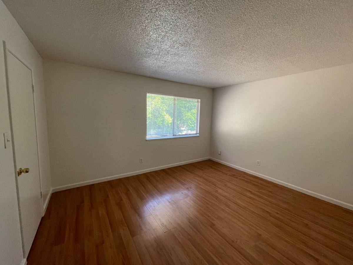Townhouse for rent at 5743 Blachly Way, Sacramento, CA 95841