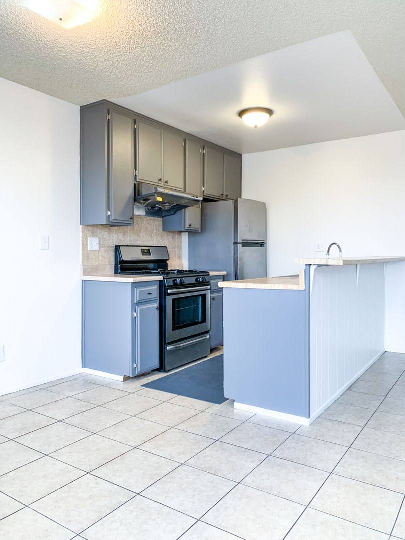 Apartment for rent at 450 N Coronado Terrace, Los Angeles, CA 90026