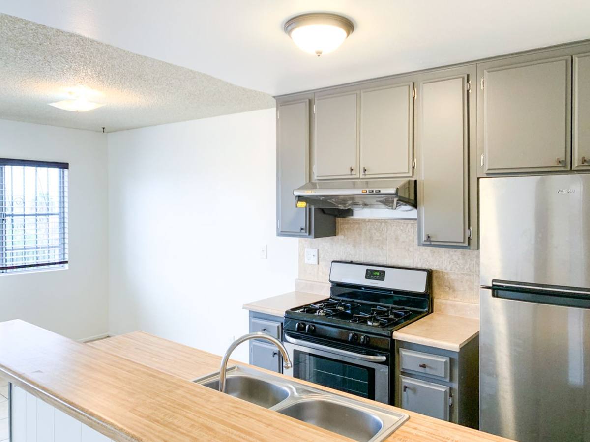 Apartment for rent at 450 N Coronado Terrace, Los Angeles, CA 90026