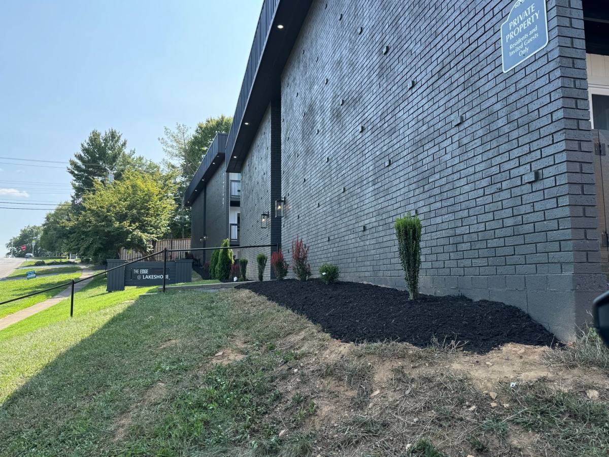 Apartment for rent at 209 Lakeshore Dr, Lexington, KY 40502