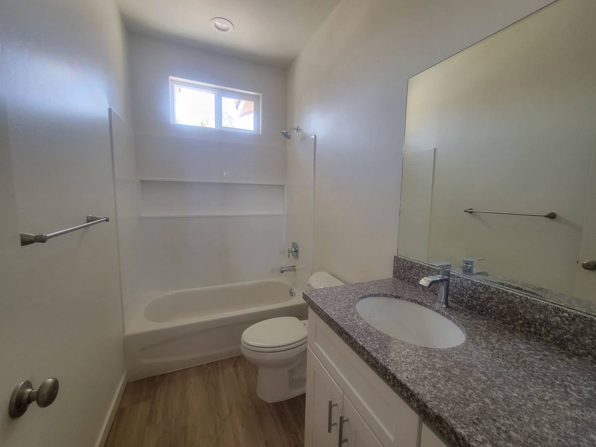 Apartment for rent at 8500 Grandy St, Bakersfield, CA 93314