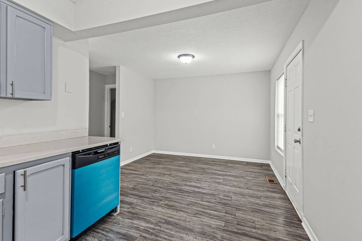 Townhouse for rent at 2442 N 38th St, Kansas City, KS 66104