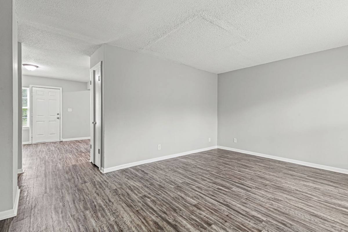 Townhouse for rent at 2442 N 38th St, Kansas City, KS 66104