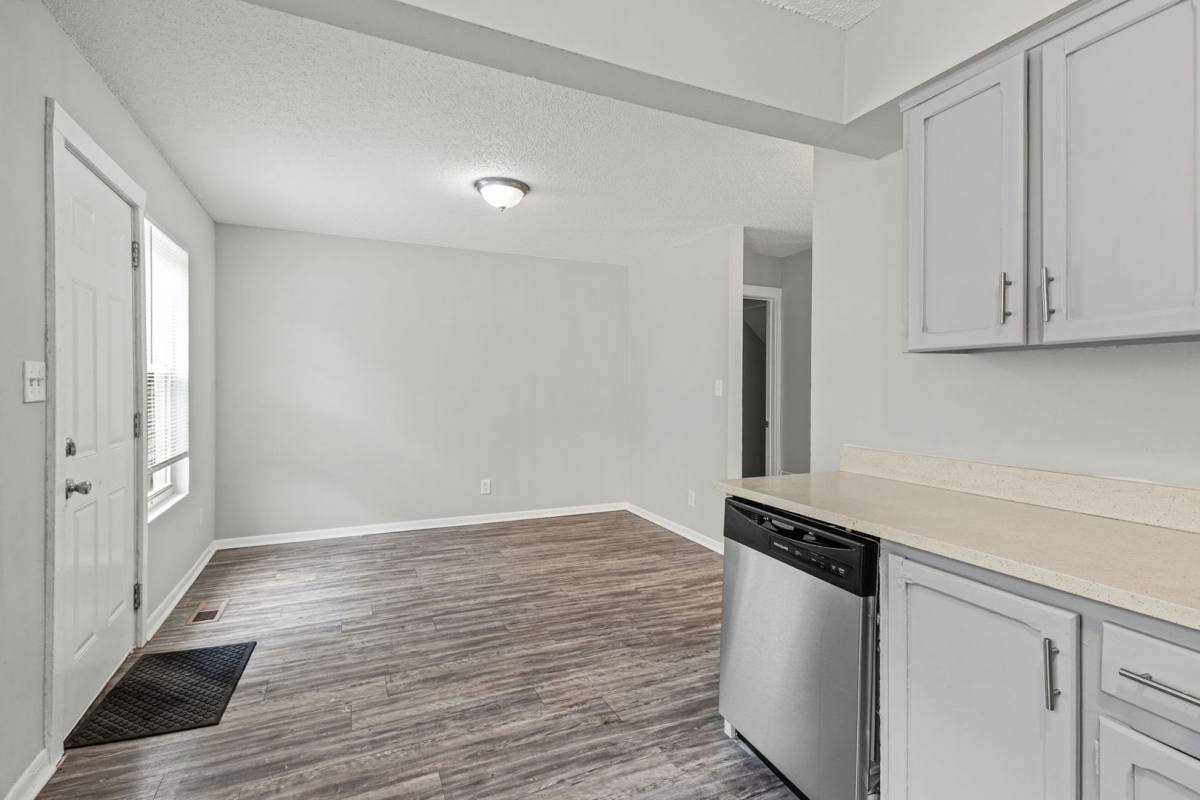 Townhouse for rent at 2444 N 38th St, Kansas City, KS 66104