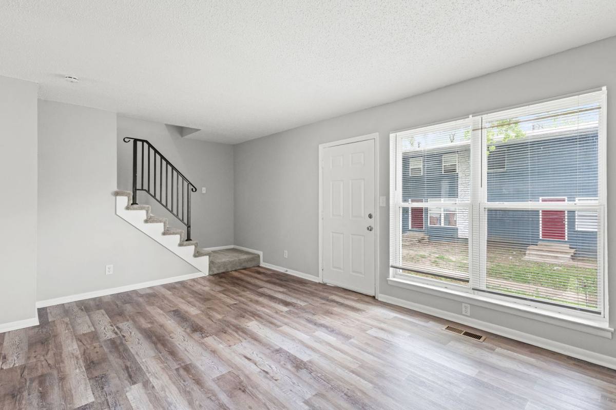 Townhouse for rent at 2444 N 38th St, Kansas City, KS 66104