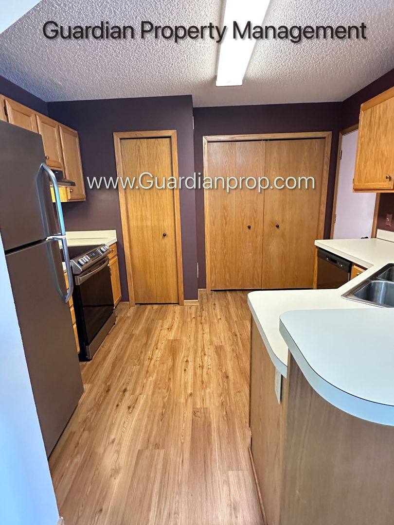 Townhouse for rent at 12802 Echo Lane, Saint Paul, MN 55124