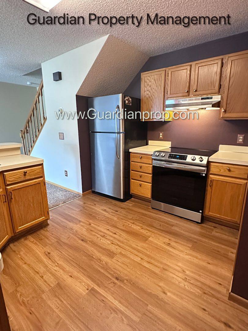 Townhouse for rent at 12802 Echo Lane, Saint Paul, MN 55124