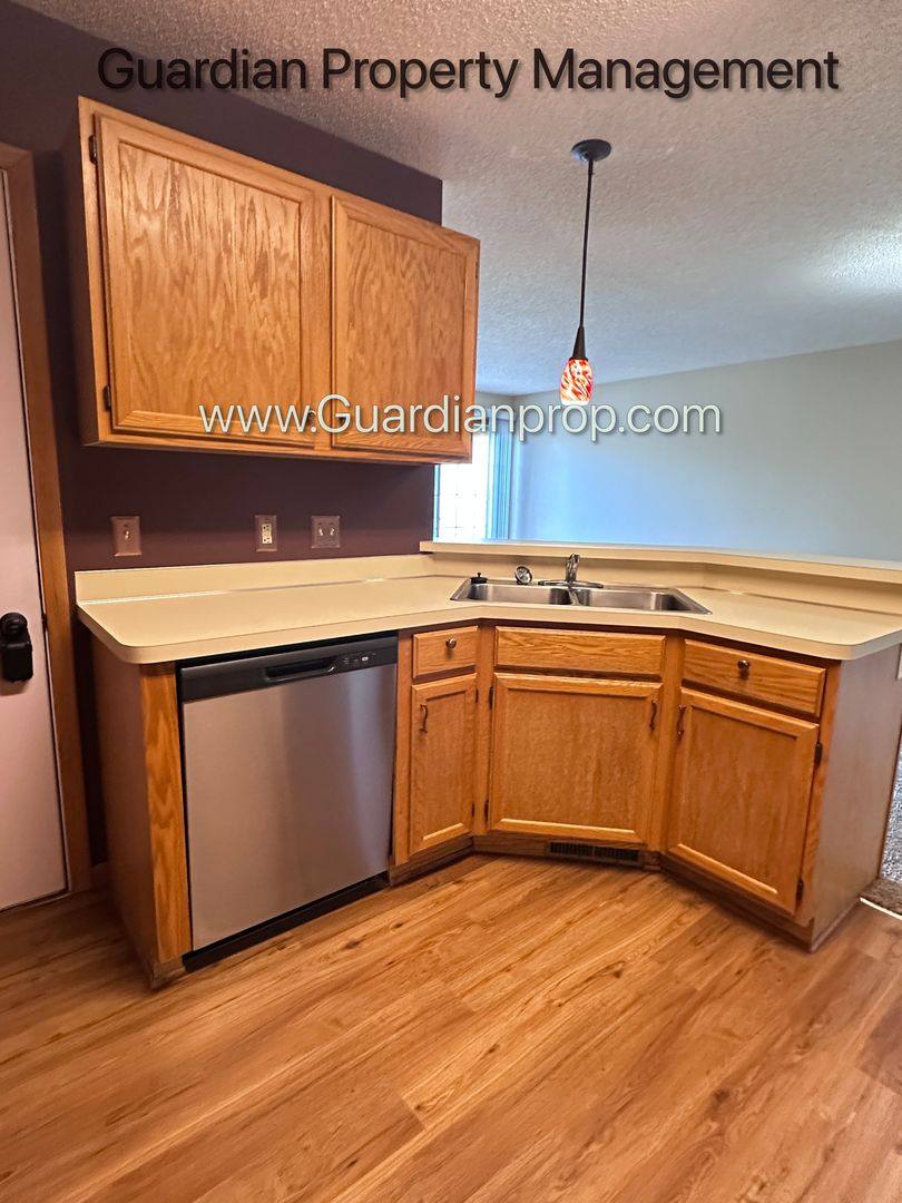 Townhouse for rent at 12802 Echo Lane, Saint Paul, MN 55124