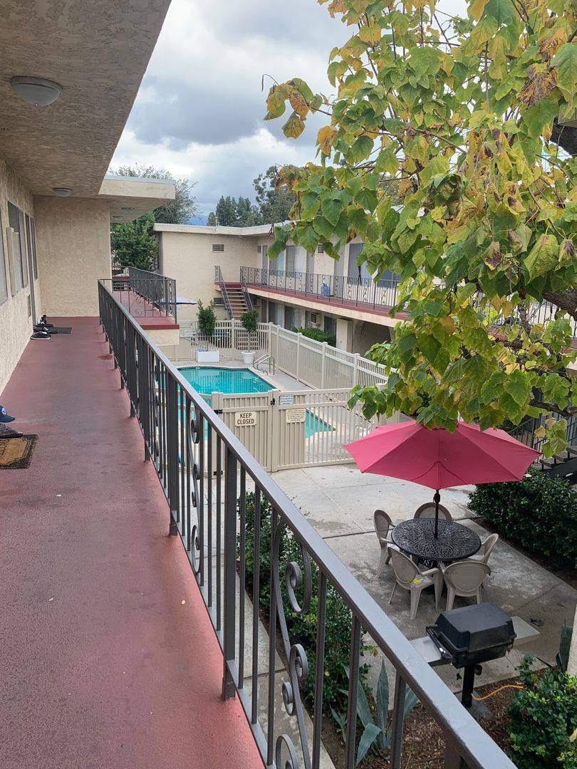 Apartment for rent at 7909 Topanga Canyon Blvd, Canoga Park, CA 91304