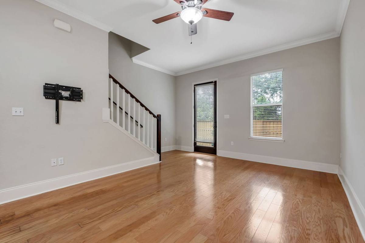 Townhouse for rent at 382 E Bradford Rd, Tallahassee, FL 32303