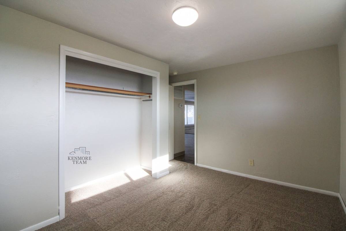 House for rent at 10111 Eltopia W Rd, Pasco, WA 99301