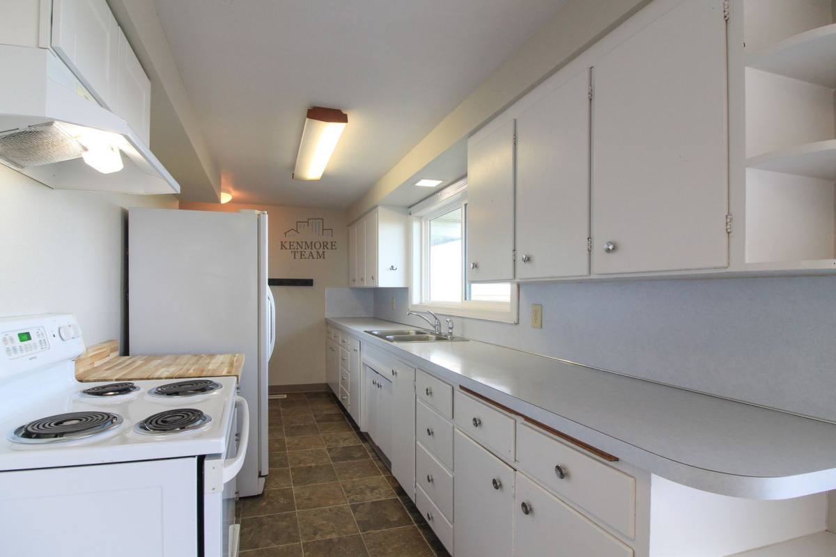 House for rent at 10111 Eltopia W Rd, Pasco, WA 99301